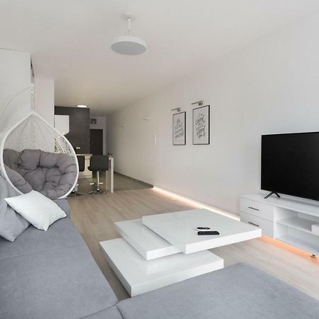 Lajsnij Sobie Apartment 波兹南 外观 照片